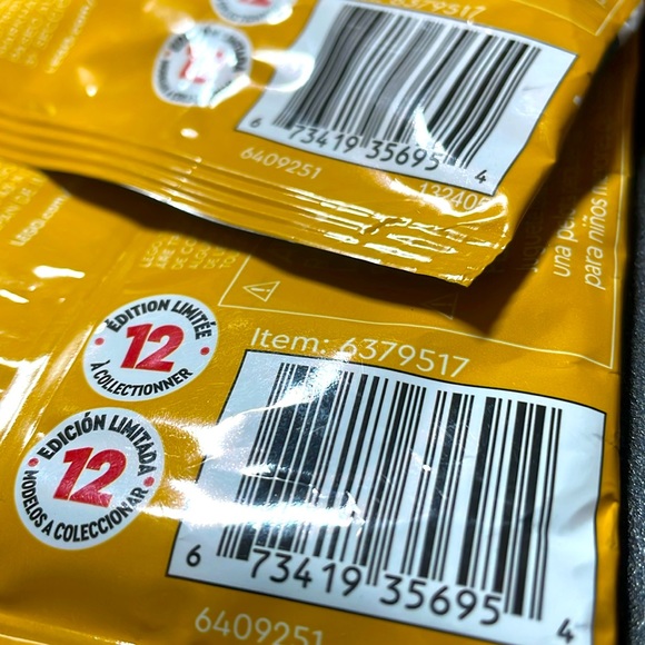 Lego Series 23 Turkey & Wolf Costumes - Picture 10 of 10